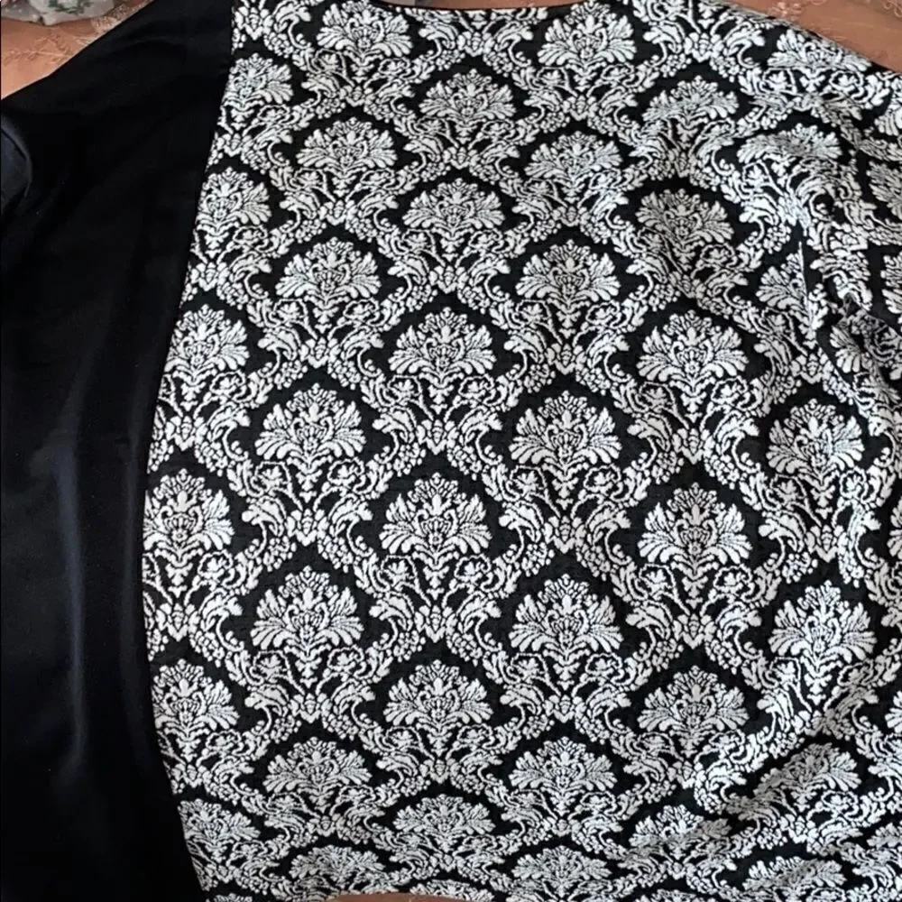 Beautiful Chico’s Top!! - Picture 5 of 5
